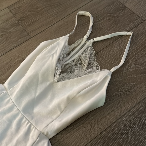 LUSH flowy white dress NWT - Picture 2 of 3